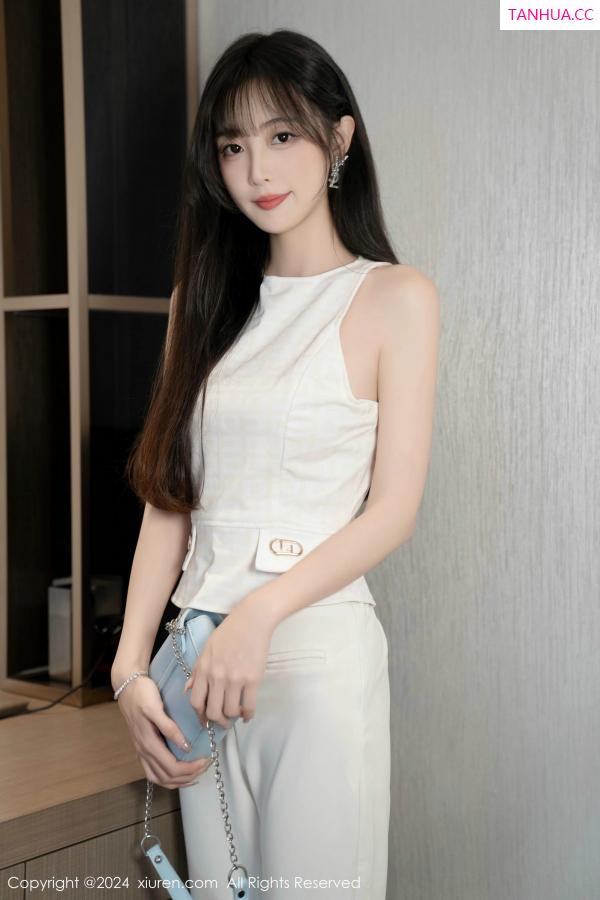 林星阑  [XiuRen]高清写真图 2024.11.29 No.9528 林星阑 美腿丝袜第28张图片